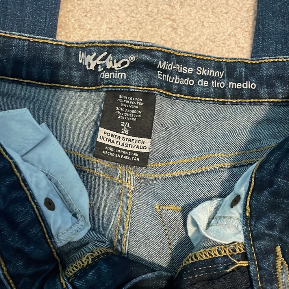 Mossimo denim - Picture 3 of 4